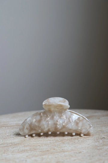 Hair Clip Large Nacar Beige